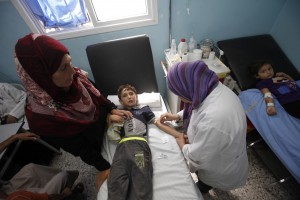 Plus de 7000 blessés, dont un nombre considérable d'enfants, sont à déplorer depuis le début de l'offensive déclenchée le 8 juillet dans la bande de Gaza. Un bilan humain effroyable auquel tente de faire face les équipes soignantes de PMRS.