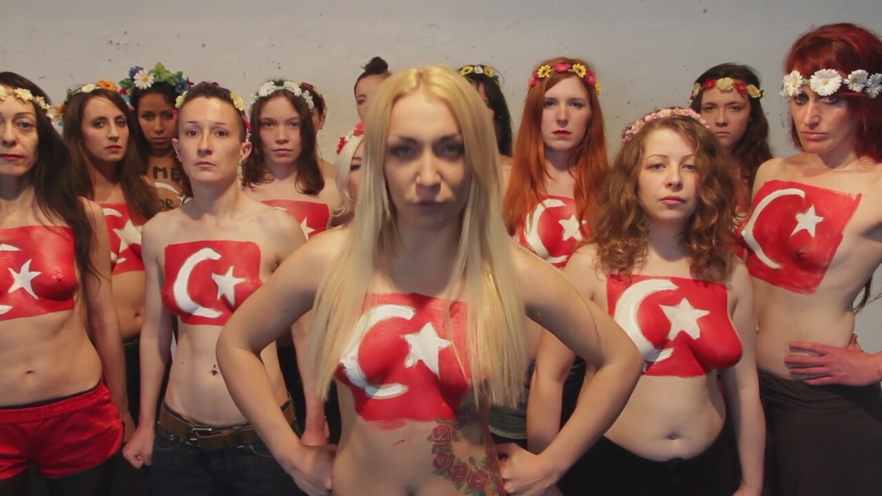 Photo 2 Femen en turquie