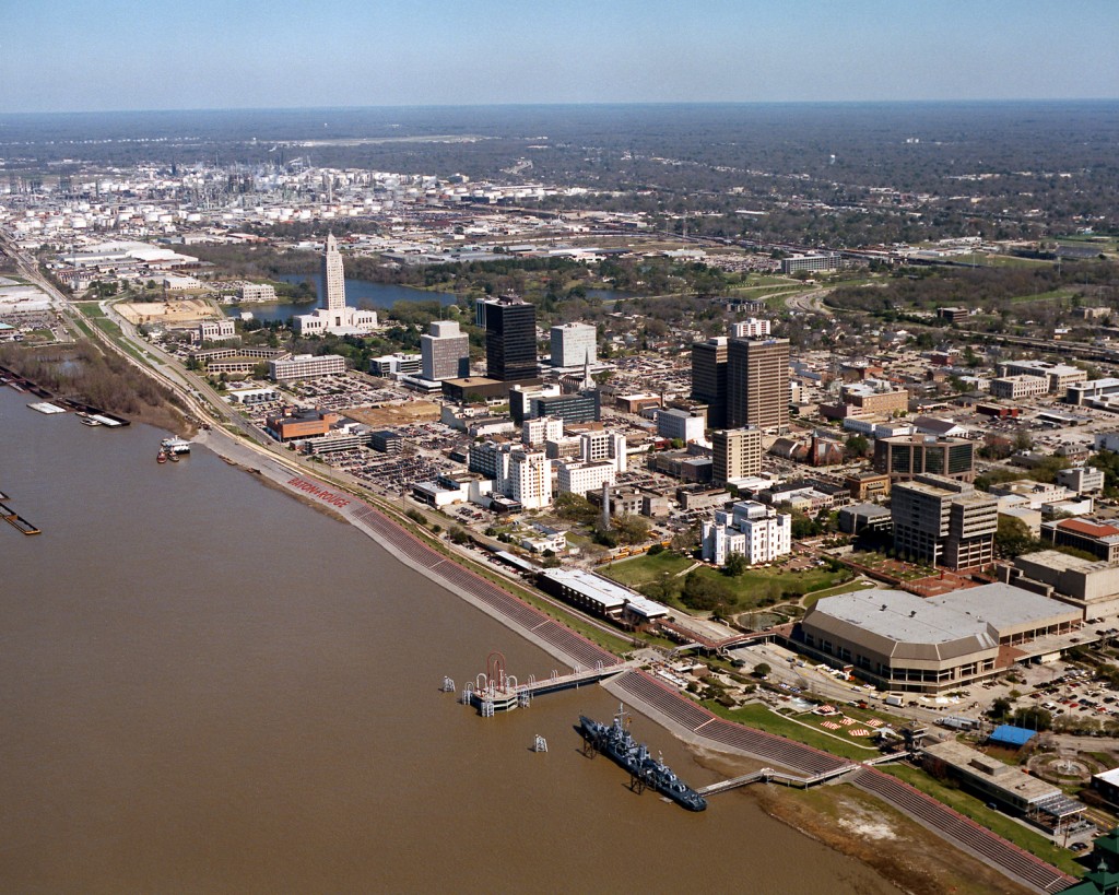 Baton_Rouge_Louisiana_waterfront_aerial_view