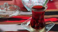 L’Agence Anadolu rapporte que l’Allemagne constitue le premier importateur de thé turc, dépassant la Belgique qui était en tête l’année dernière.